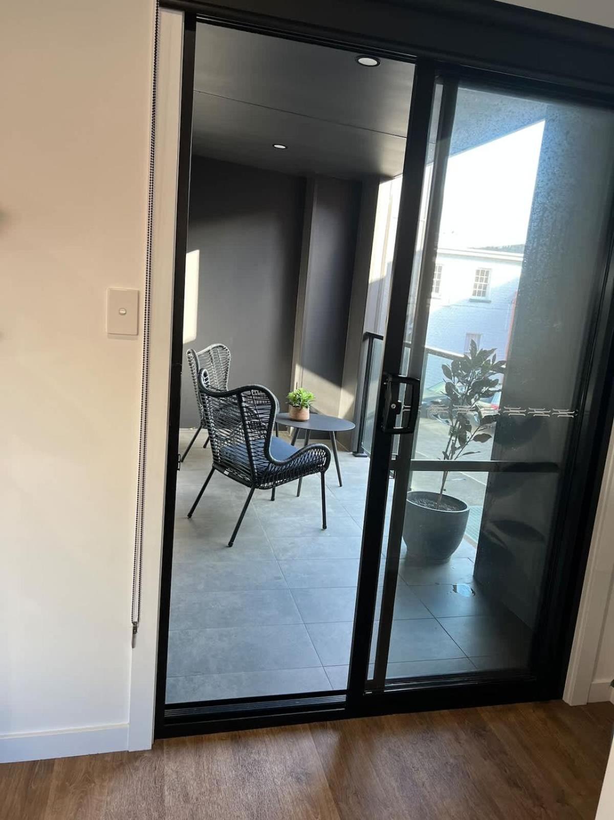 Cbd Elizabeth St Modern Townhouse - Secure Parking Villa Launceston Eksteriør billede